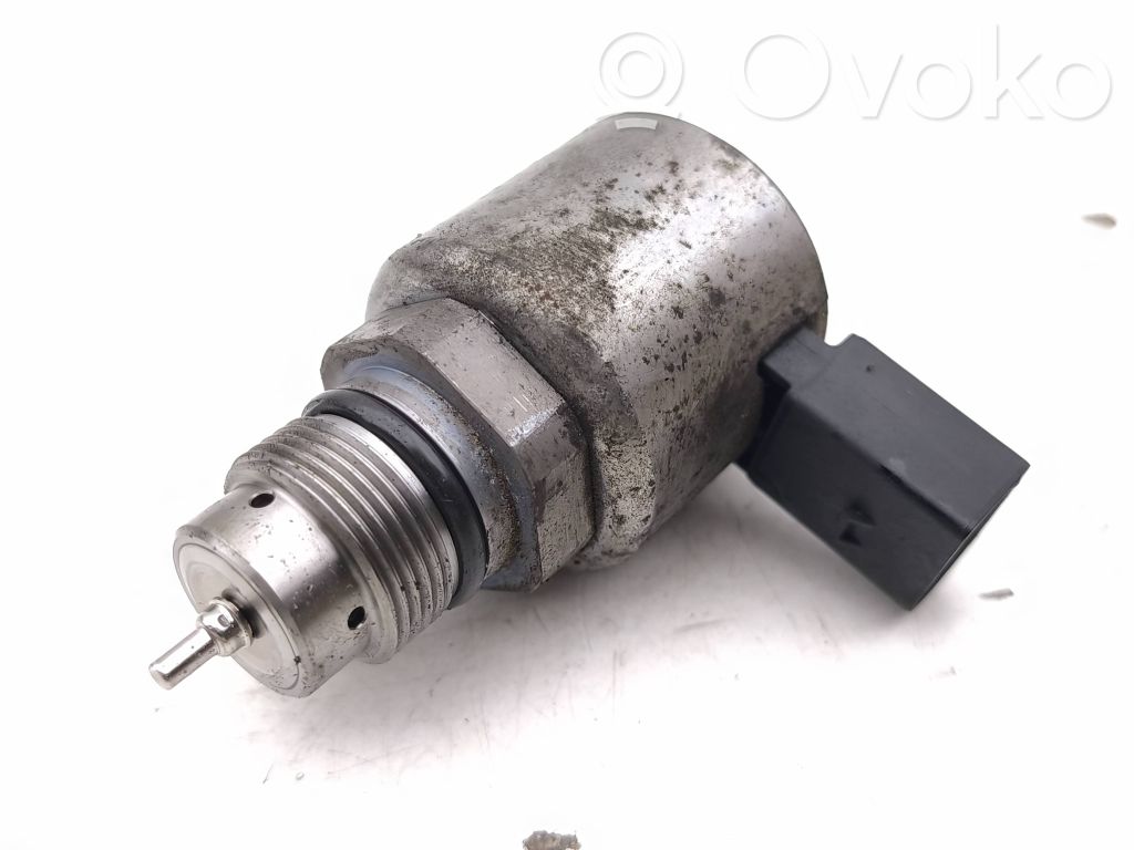 Mercedes-Benz B W246 W242 Regulator ciśnienia paliwa 