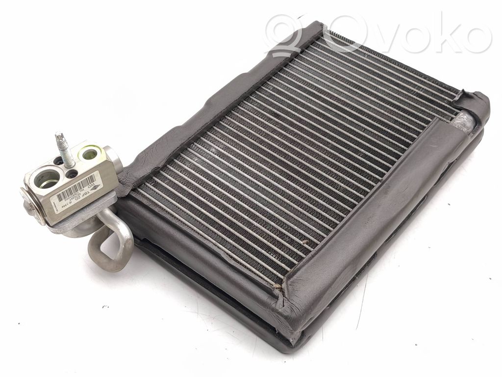 Jeep Grand Cherokee Gaisa kondicioniera radiators (salonā) 