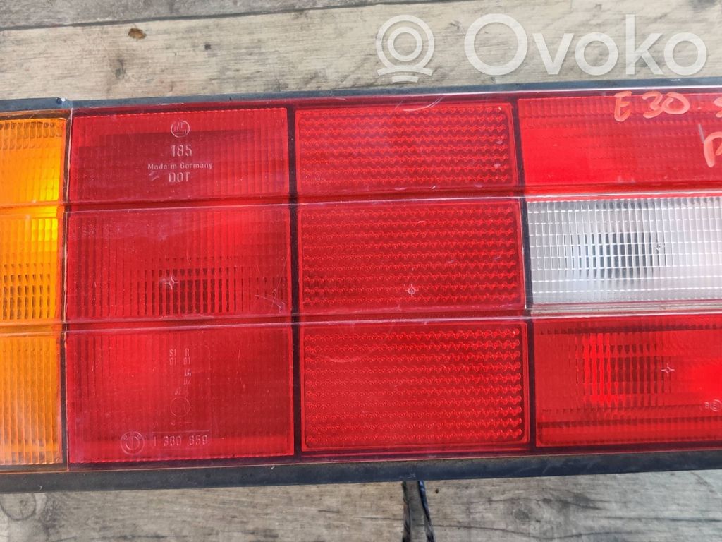 BMW 3 E30 Galinis žibintas kėbule 