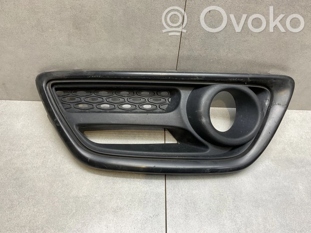 Renault Captur Etusumuvalon ritilä 