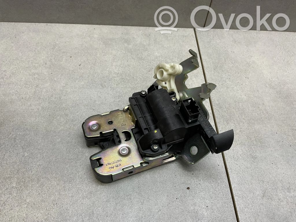 Audi A4 S4 B9 Tailgate/trunk/boot lock/catch/latch 