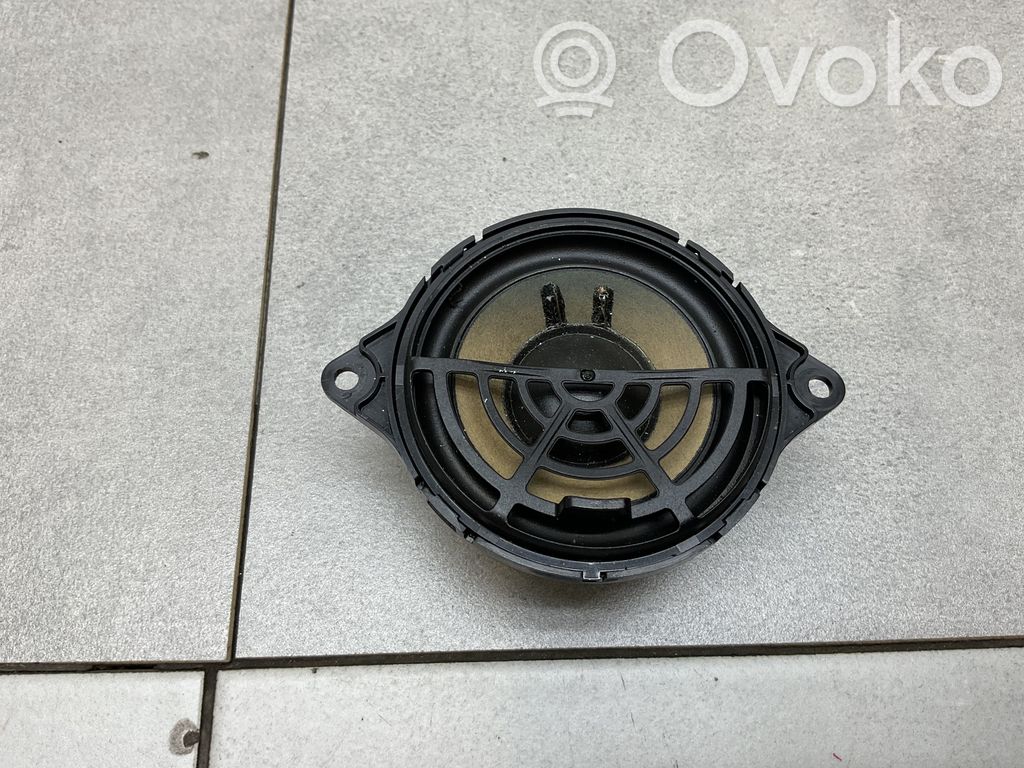 Audi A4 S4 B9 Panel speaker 