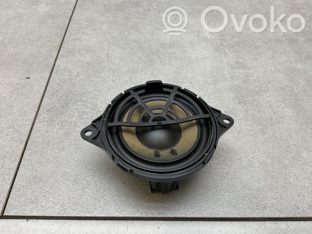 Audi A4 S4 B9 Panel speaker 