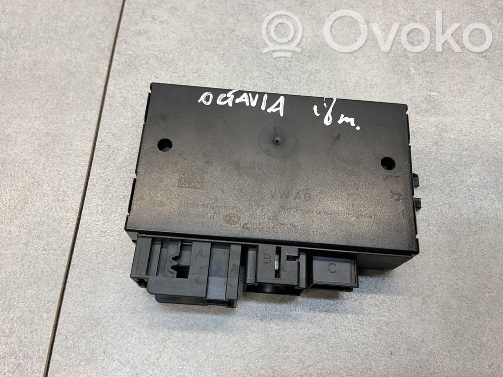 Skoda Octavia Mk3 (5E) Module de contrôle crochet de remorque 