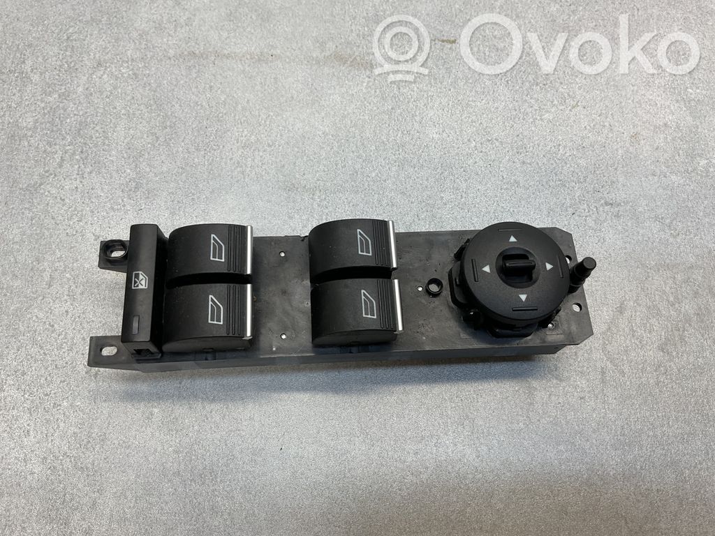 Ford Kuga II Electric window control switch 