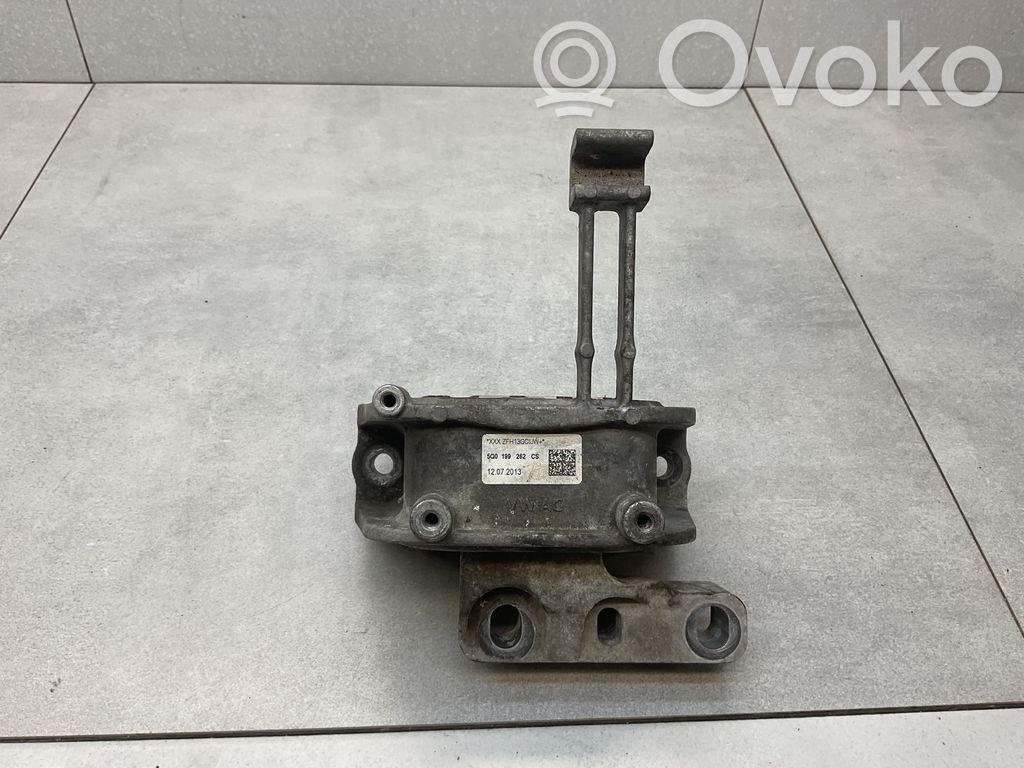 Audi A3 S3 8V Engine mount bracket 