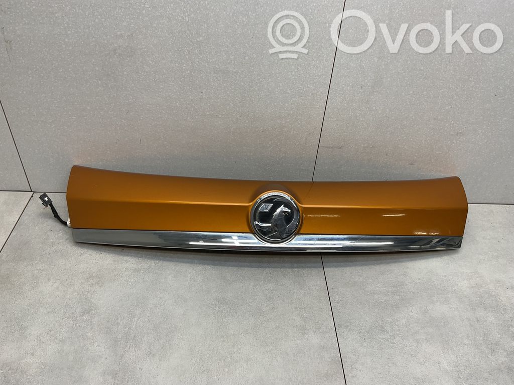 Opel Mokka X Éclairage de plaque d'immatriculation 