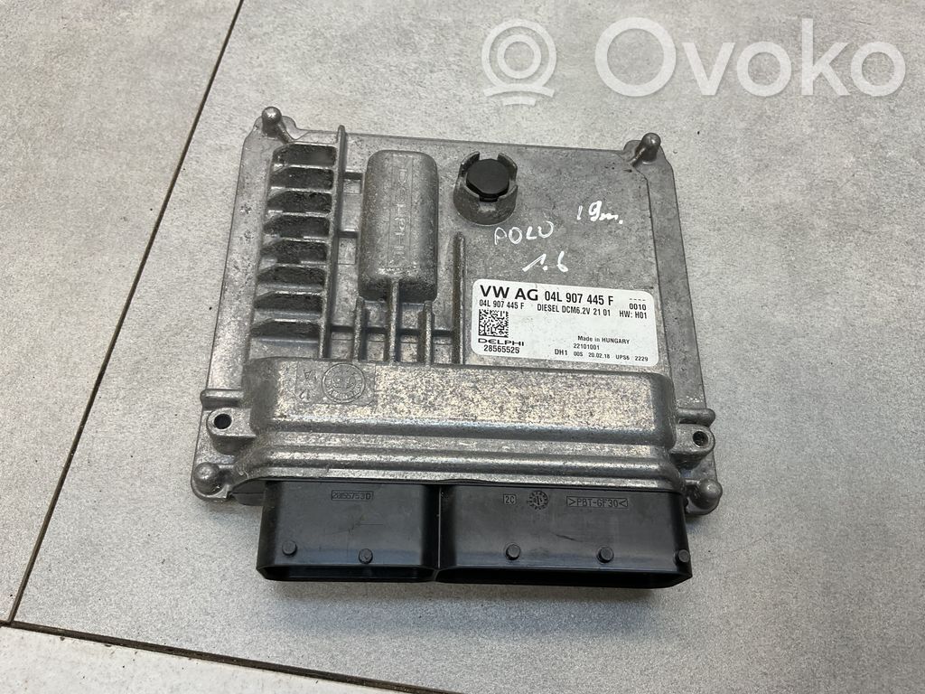 Volkswagen Polo VI Engine control unit/module 