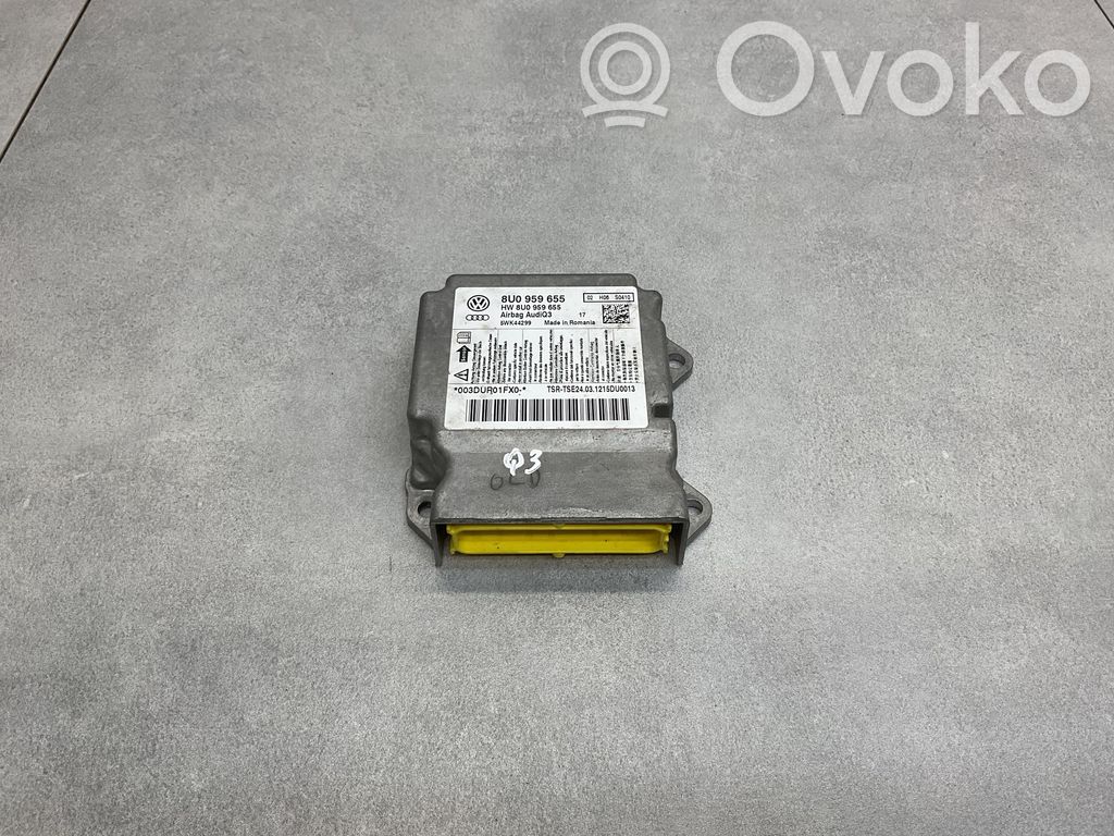 Audi Q3 8U Airbag control unit/module 
