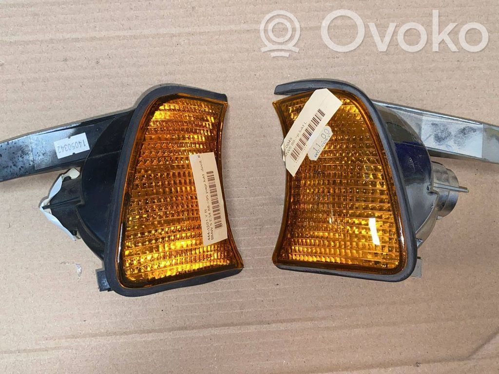 BMW 5 E34 Front indicator light 