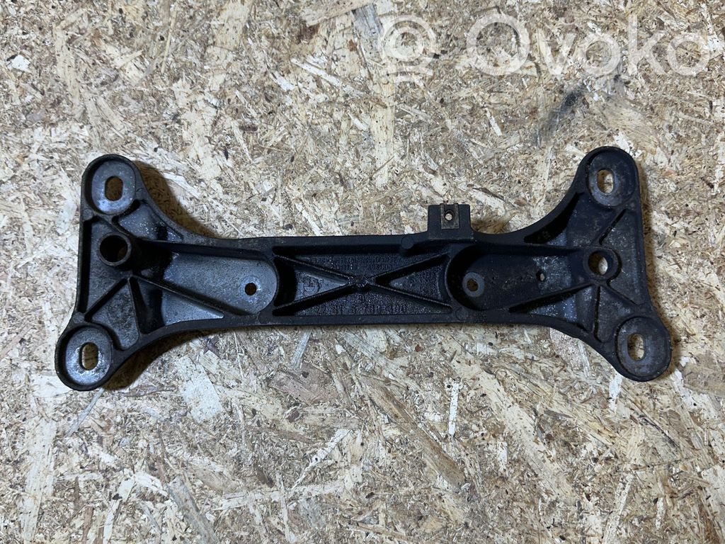 BMW 3 E92 E93 Gearbox mounting bracket 