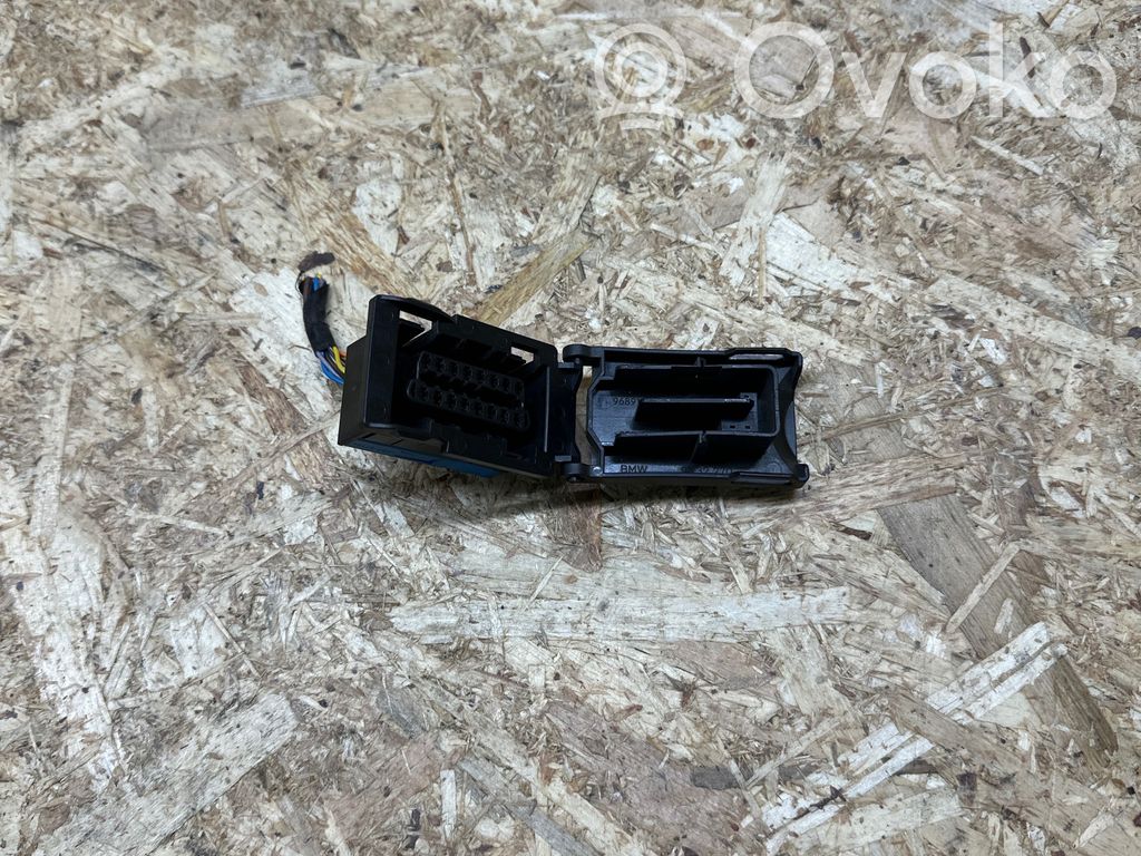 BMW 5 F10 F11 Kita salono detalė 