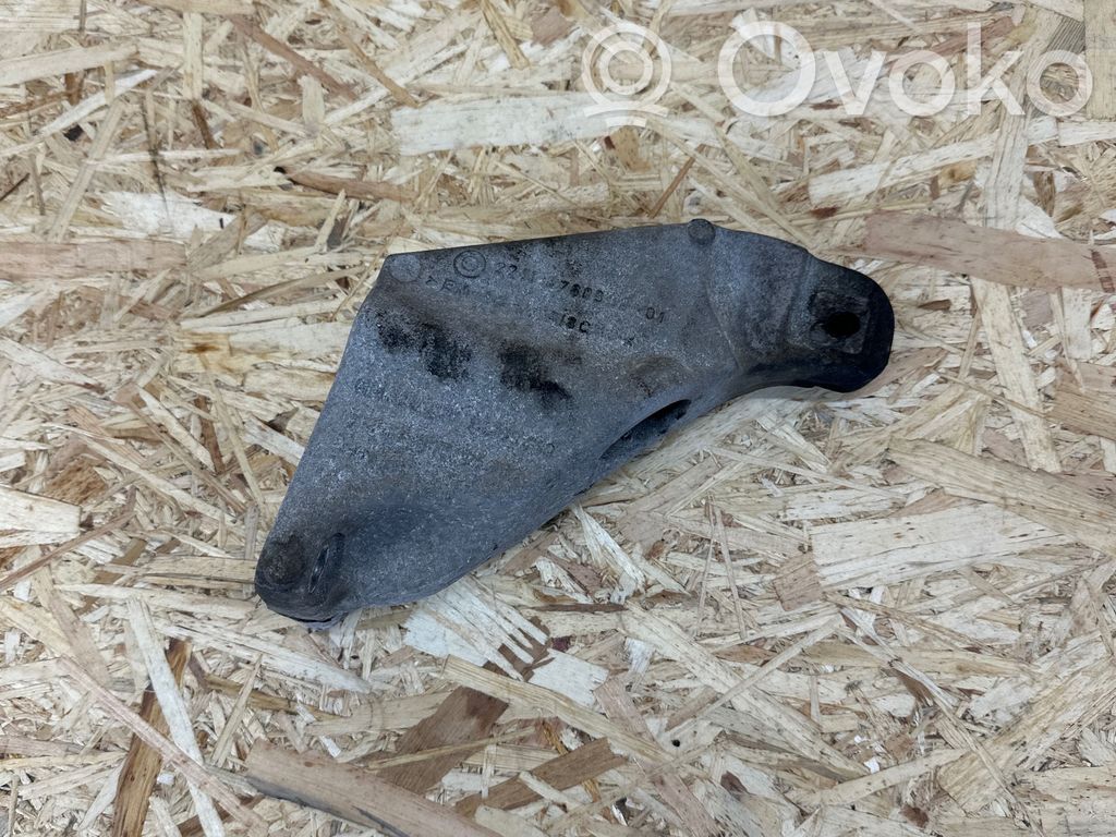 BMW 3 E90 E91 Engine mounting bracket 