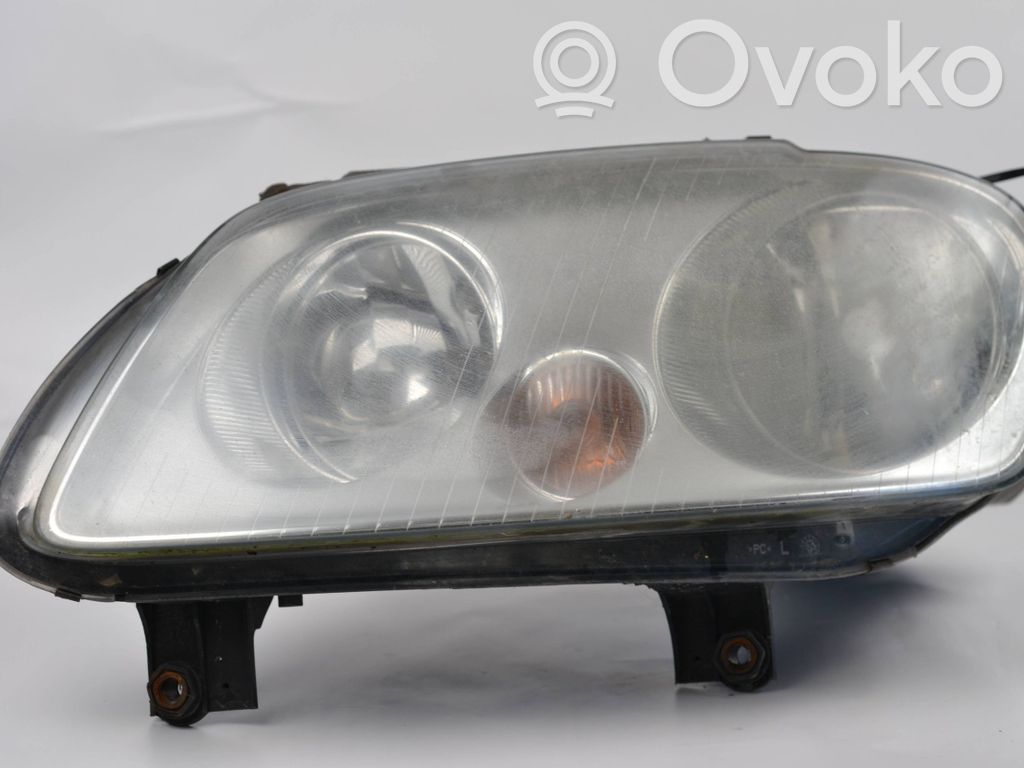 Volkswagen Caddy Headlight/headlamp 