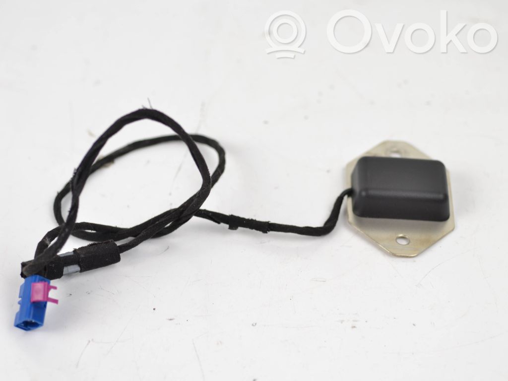 Antenna control unit   05064338AA,61004C,40908,014322277338AA