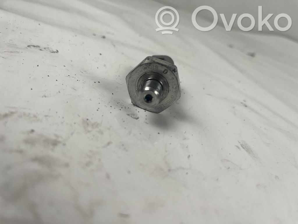 Volkswagen Transporter - Caravelle T5 Oil pressure sensor 