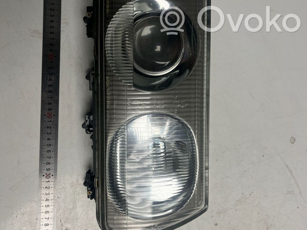 Mitsubishi Delica Headlight/headlamp 