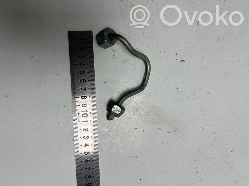 BMW 5 GT F07 Fuel line pipe 