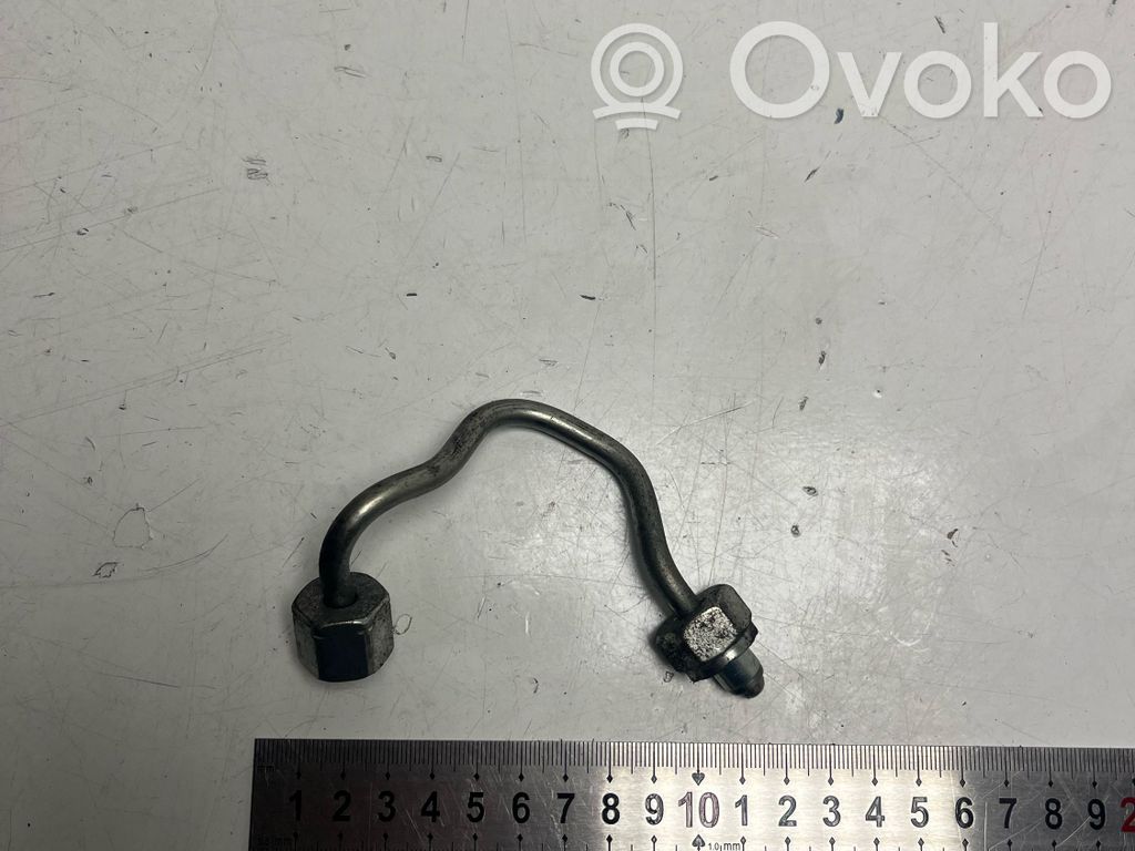 BMW 5 GT F07 Fuel line pipe 