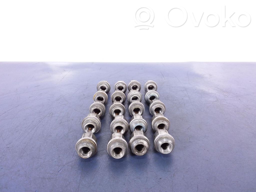 Nuts/bolts
