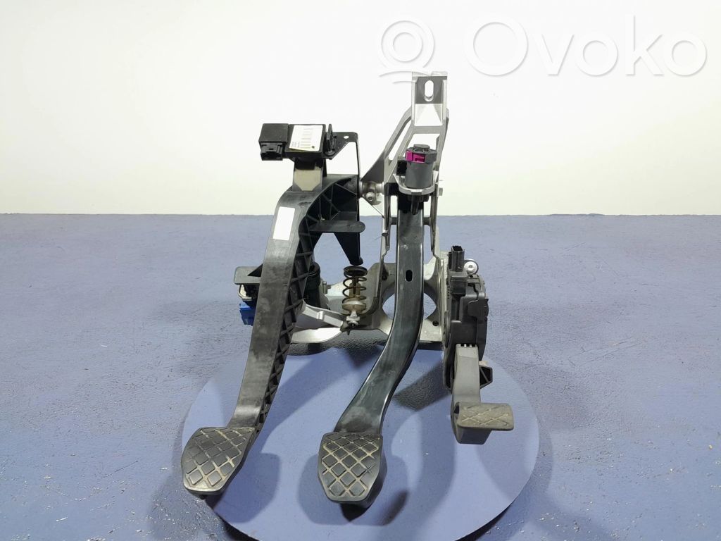 Audi A6 S6 C6 4F Pedal del acelerador 