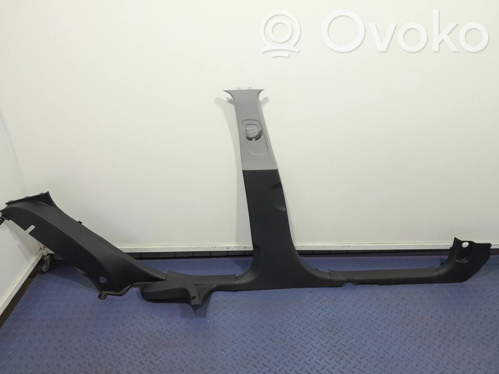 Hyundai i30 Altro elemento di rivestimento sottoporta/montante 