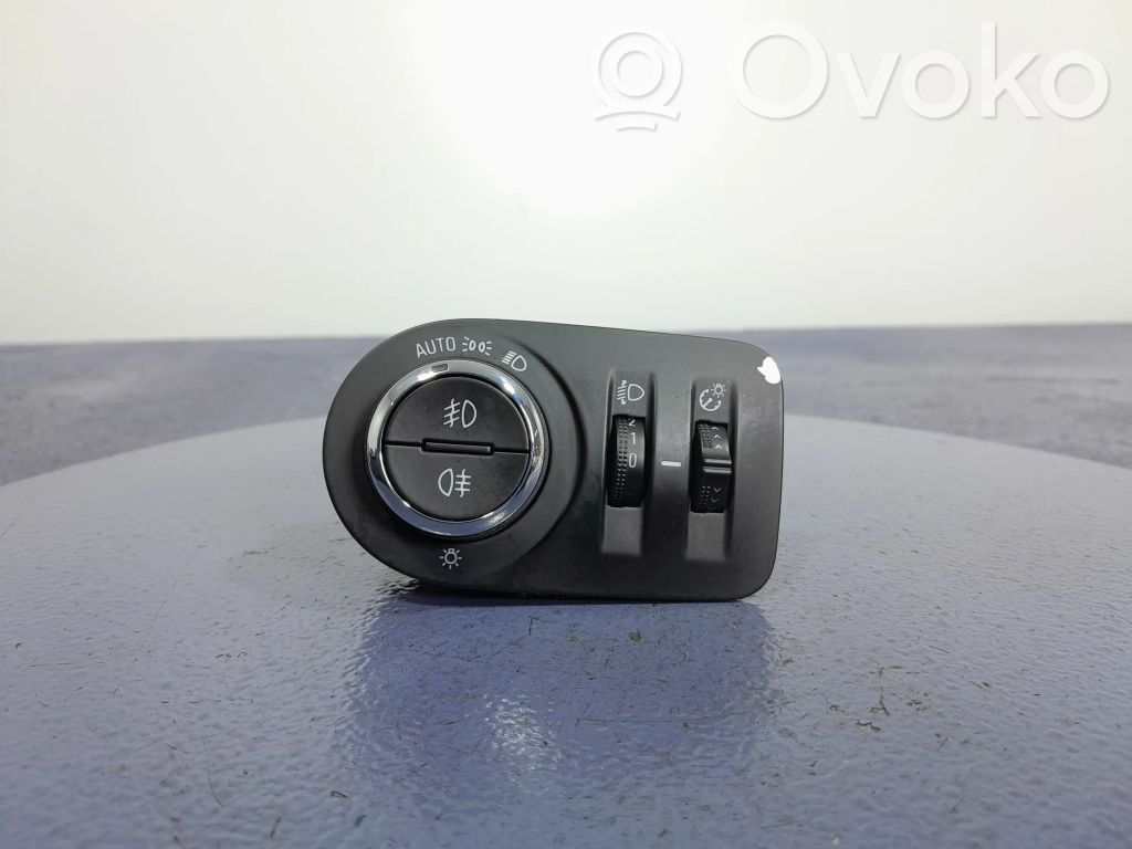 Opel Astra K Light switch 