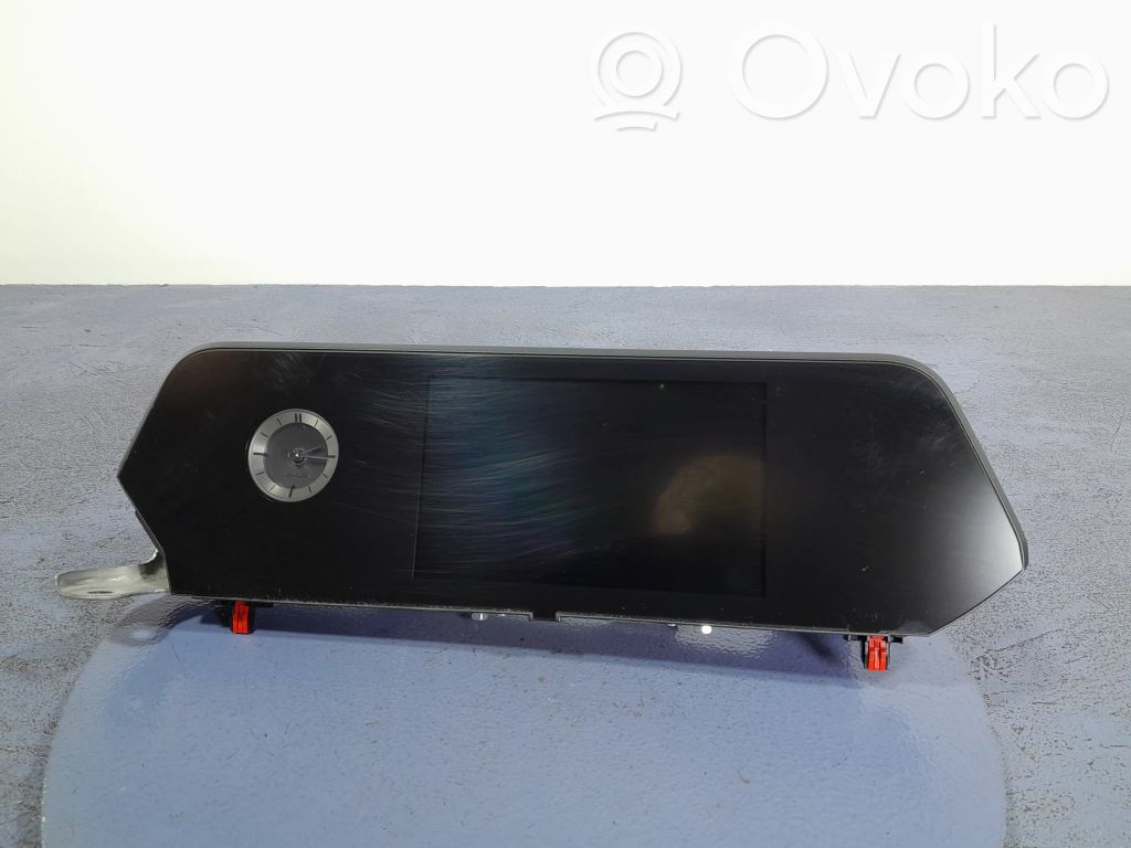 Lexus UX Radio/CD/DVD/GPS head unit 