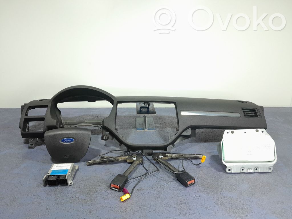 Ford C-MAX I Kojelauta 