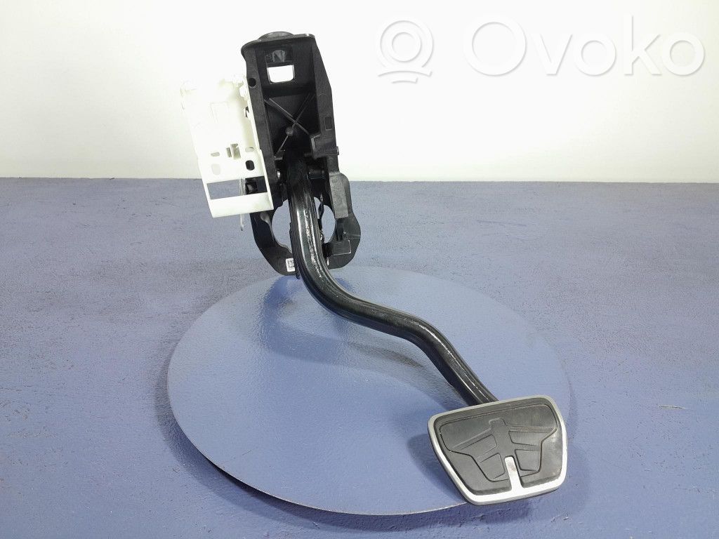 Audi A4 S4 B7 8E 8H Kaasupoljin 
