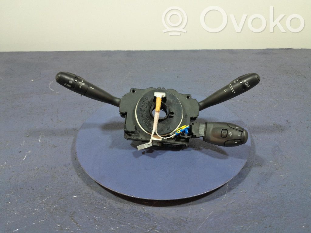 Peugeot 206+ Otros interruptores/perillas/selectores 