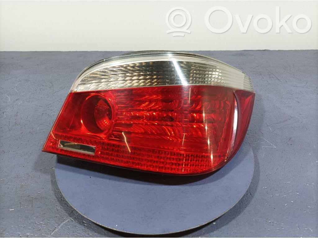 Rear/tail lights   6910768,6910768