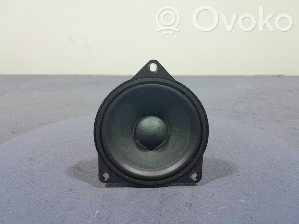 BMW X5 G05 Altavoz subwoofer 