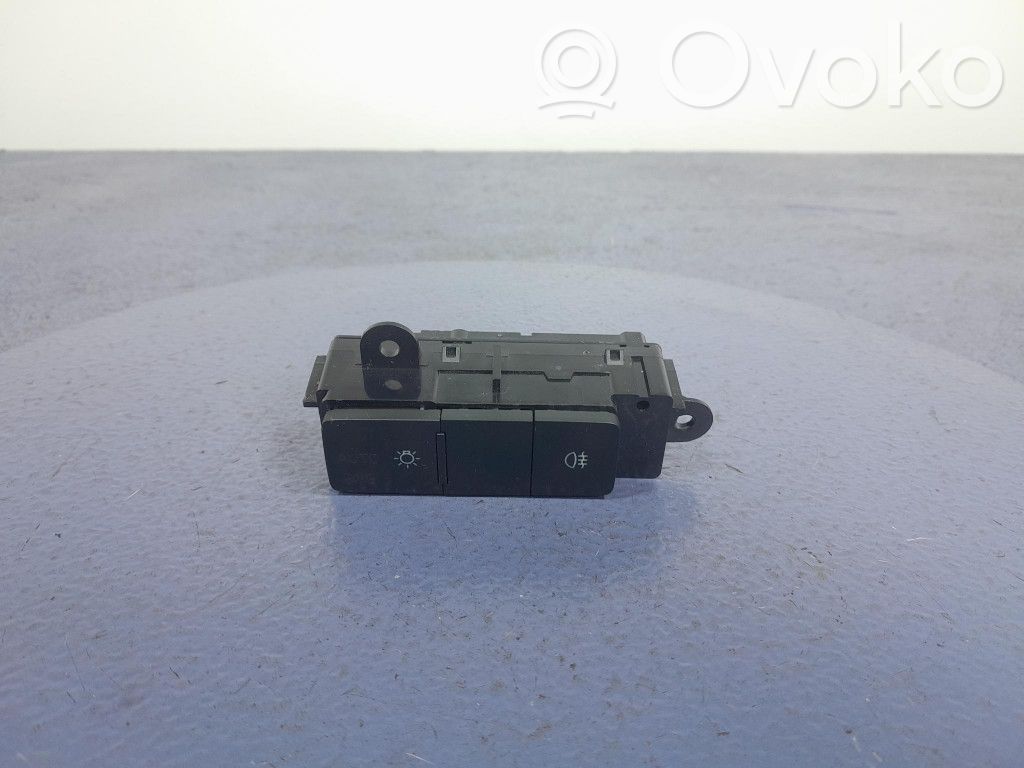 Skoda Octavia 985 Interruptor de luz 