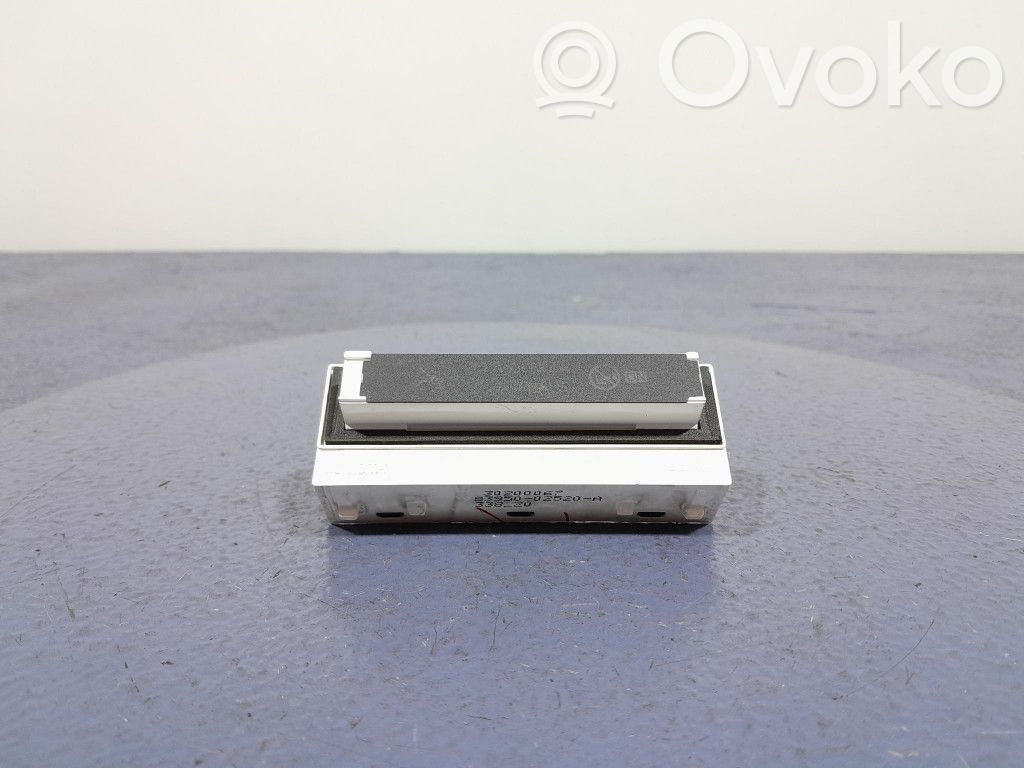 Suzuki Swace Radio/CD/DVD/GPS head unit 