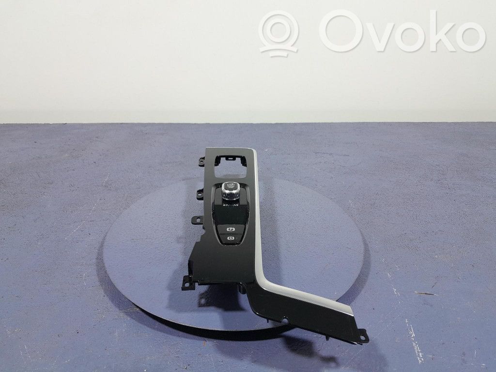 Volvo XC60 Altro elemento di rivestimento sottoporta/montante