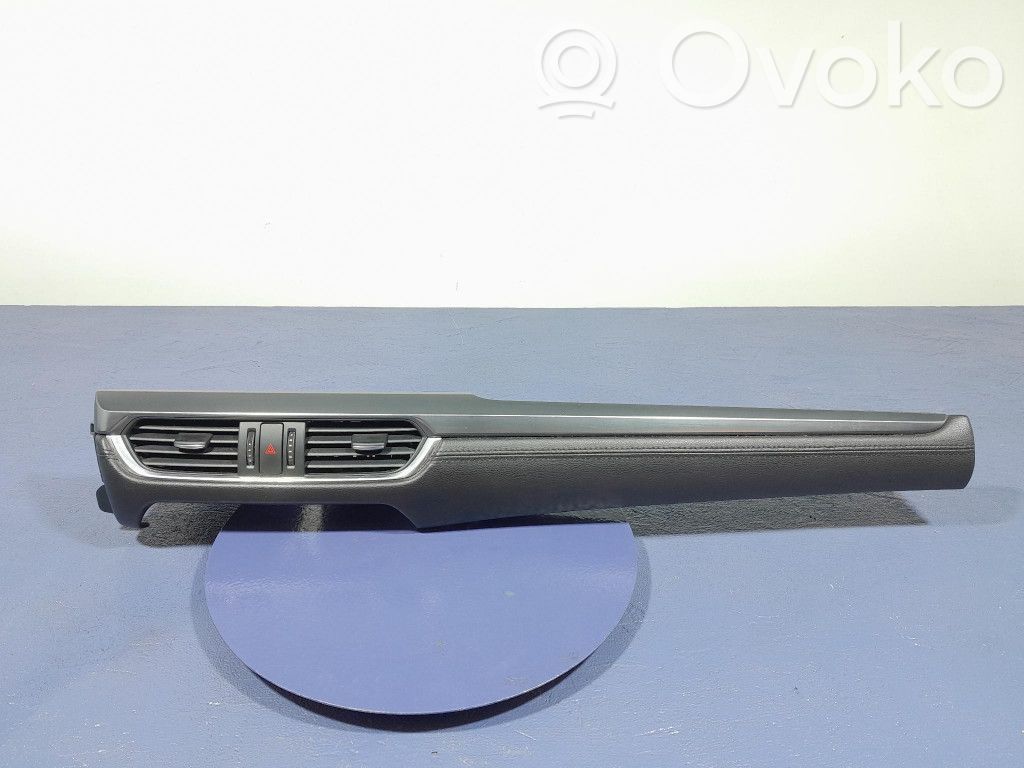 Mazda 6 Moldura protectora de la rejilla de ventilación lateral del panel 