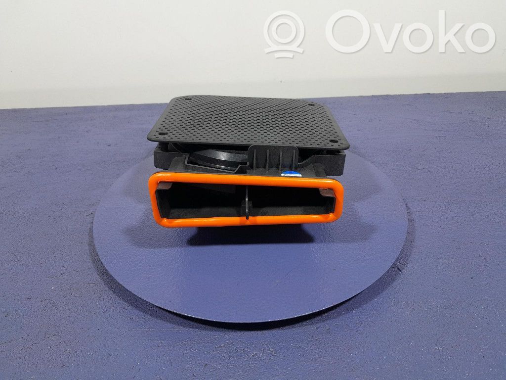 BMW 2 F45 Enceinte subwoofer 