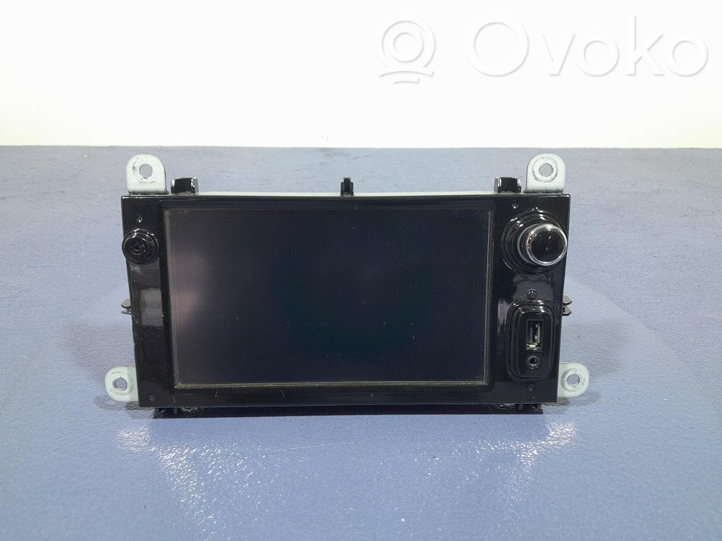 Renault Clio I Unidad delantera de radio/CD/DVD/GPS 
