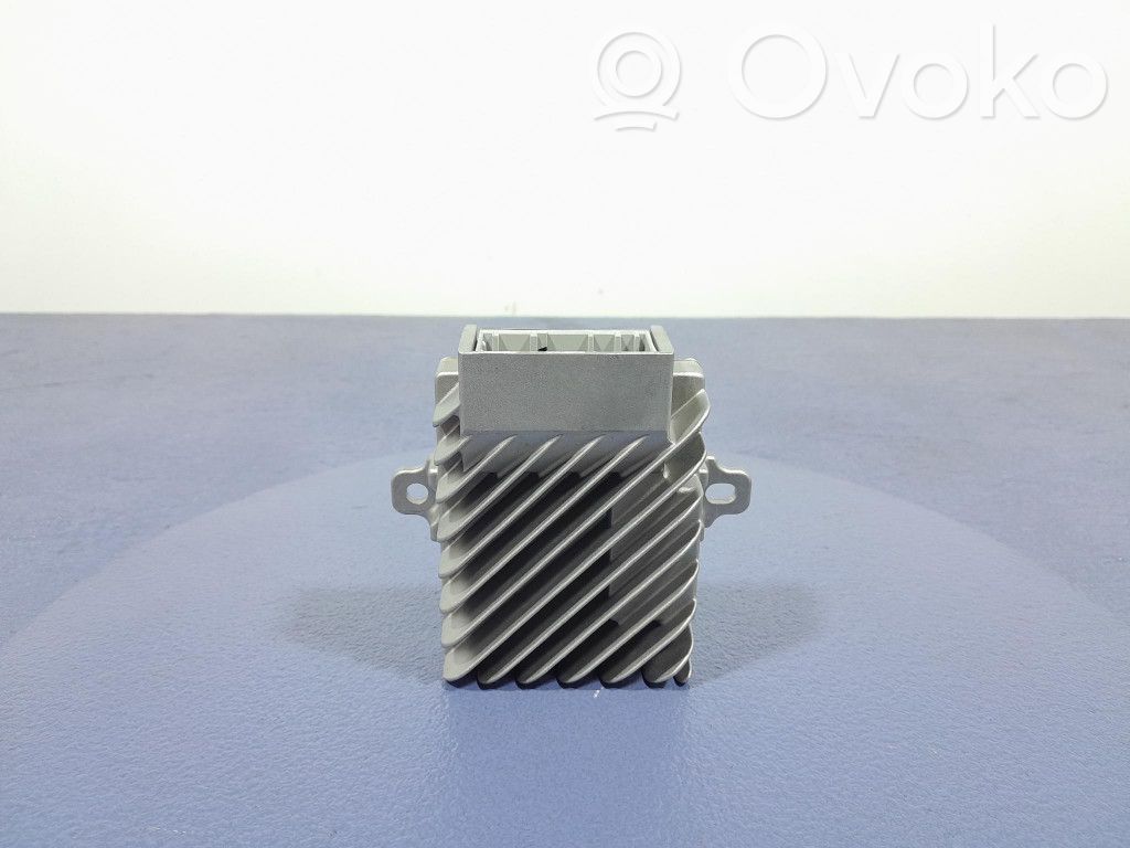 BMW M5 Sound amplifier 