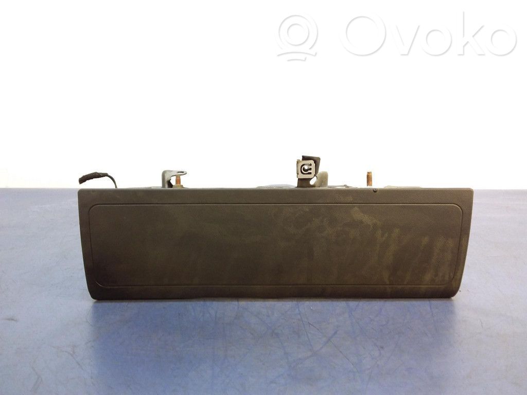 Audi A8 S8 D4 4H Airbag genoux