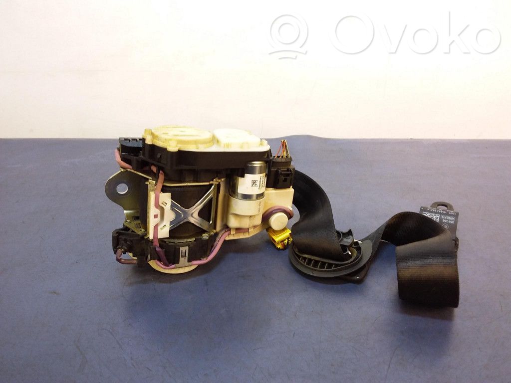 Audi A8 S8 D4 4H Cinturón delantero 