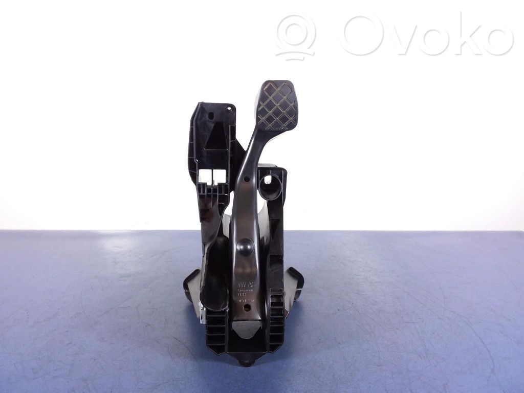 Volkswagen Golf Sportsvan Accelerator throttle pedal 