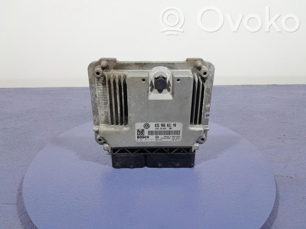 Volkswagen PASSAT B6 Engine control unit/module ECU 