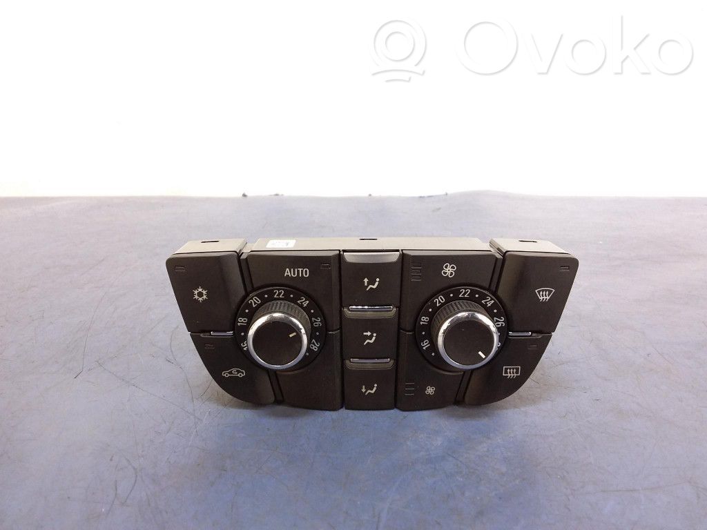 Opel Astra J Climate control unit 