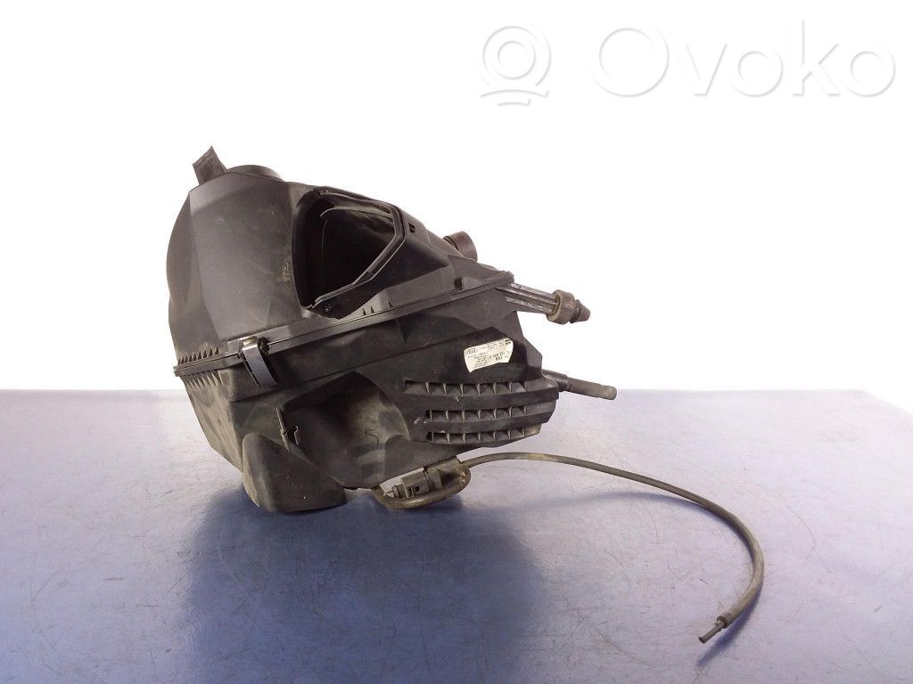 Audi A6 S6 C6 4F Obudowa filtra powietrza 