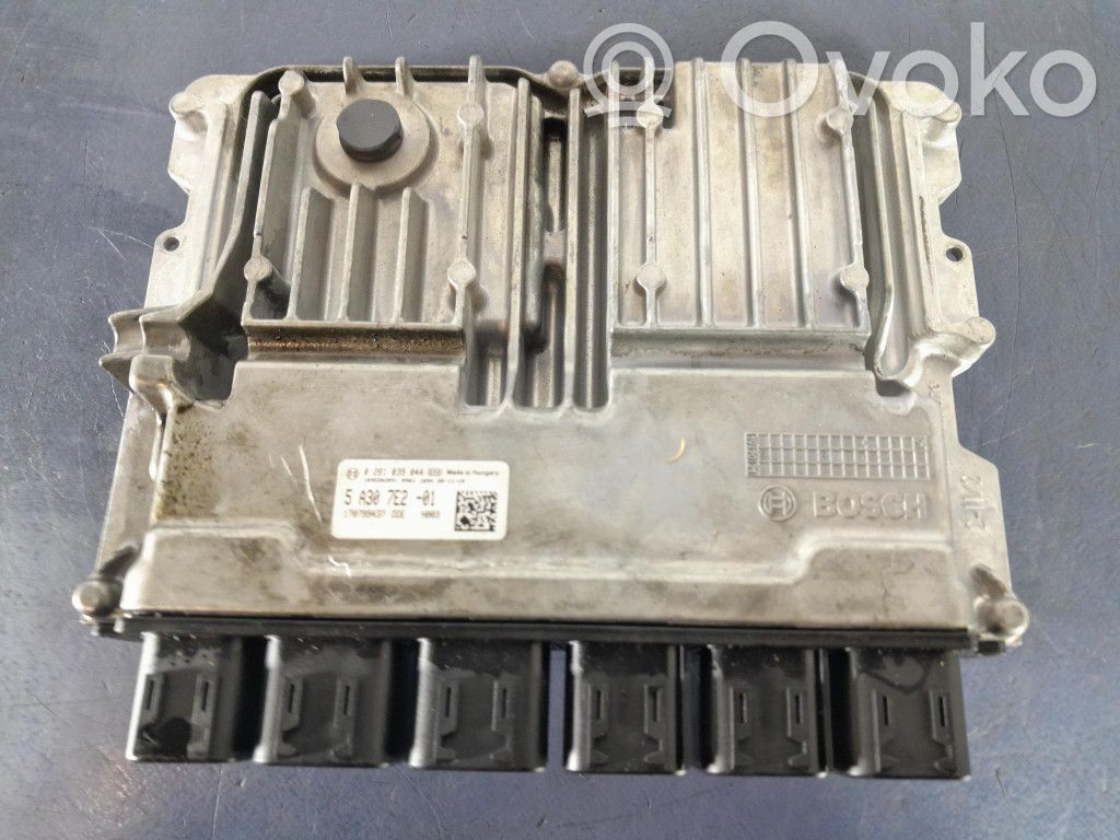 BMW 5 G30 G31 G38 Engine control unit/module ECU 