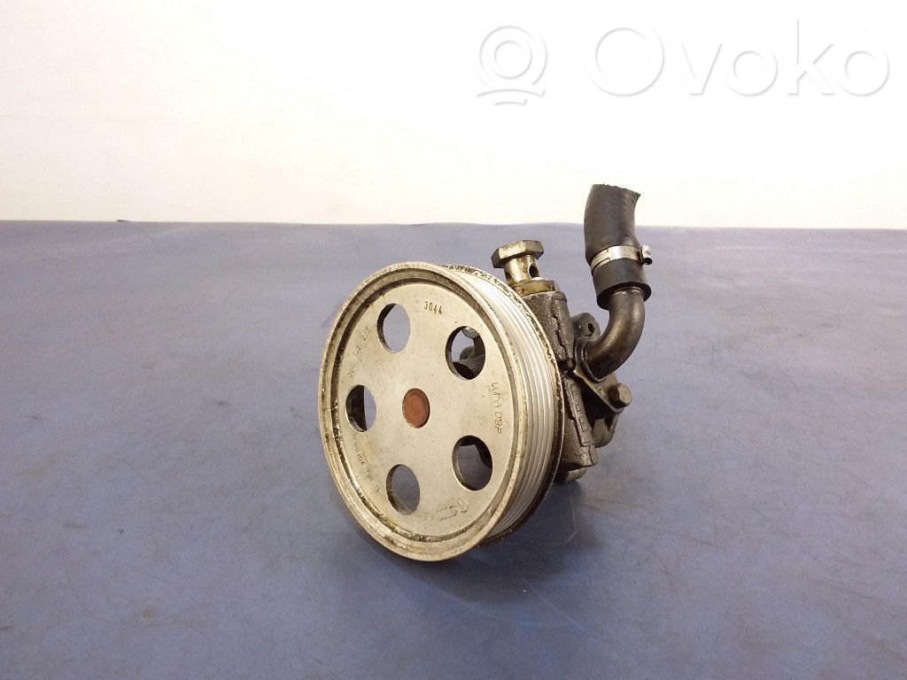 Audi A4 S4 B6 8E 8H Pompa wspomagania 