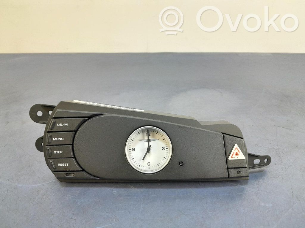 Chrysler Pacifica Radio/CD/DVD/GPS-pääyksikkö 