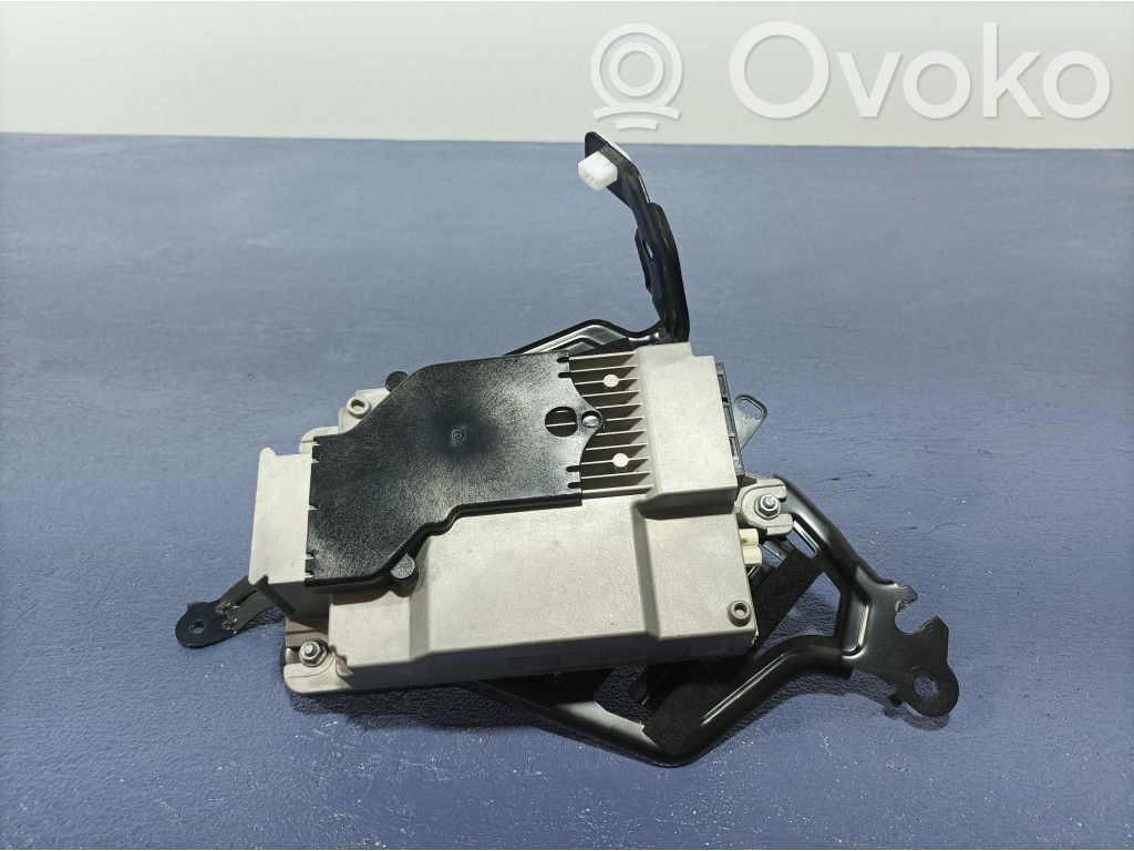 BMW 1 F40 Garso stiprintuvas 